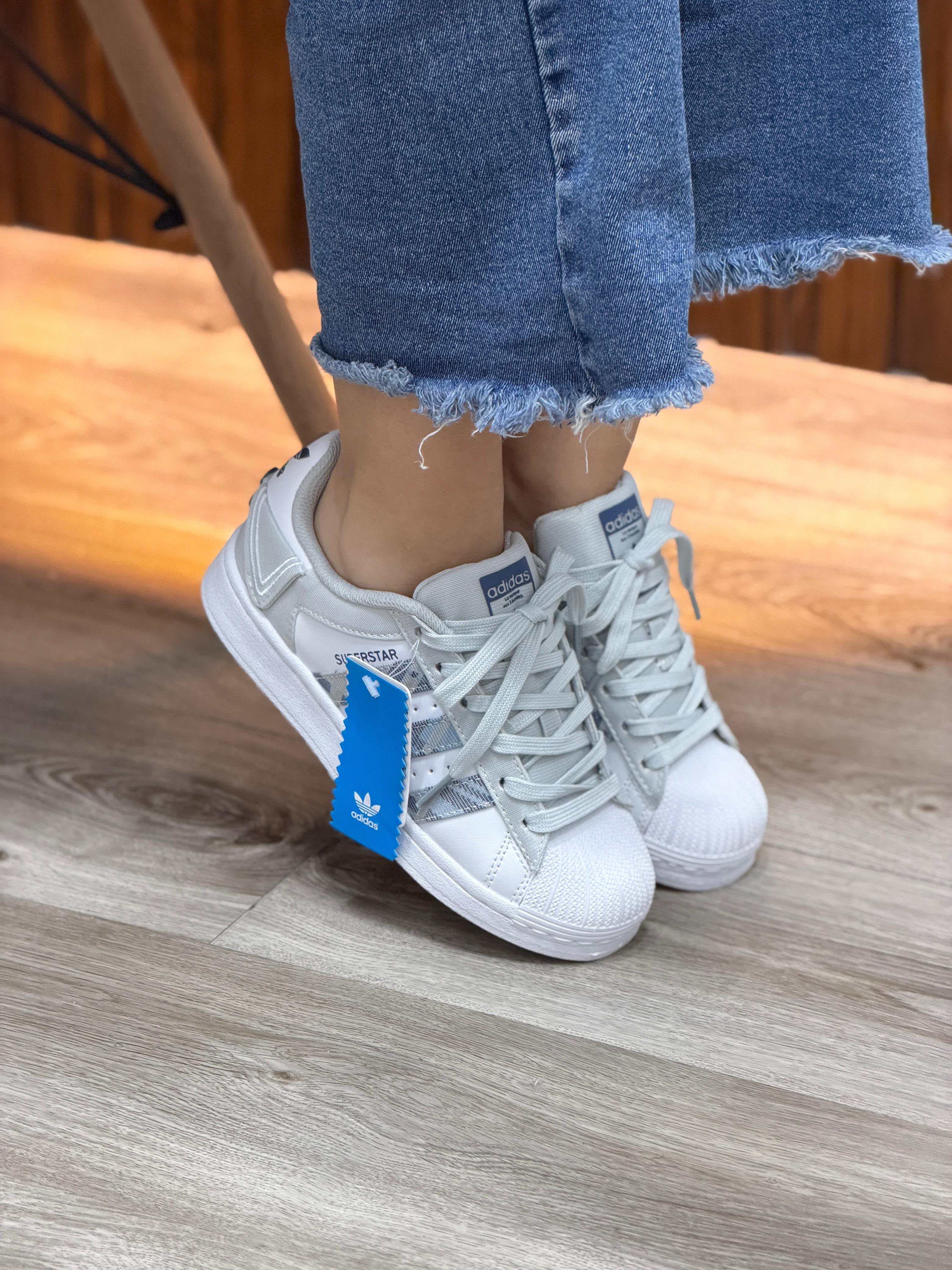 AD SUPERSTARS GRIS D