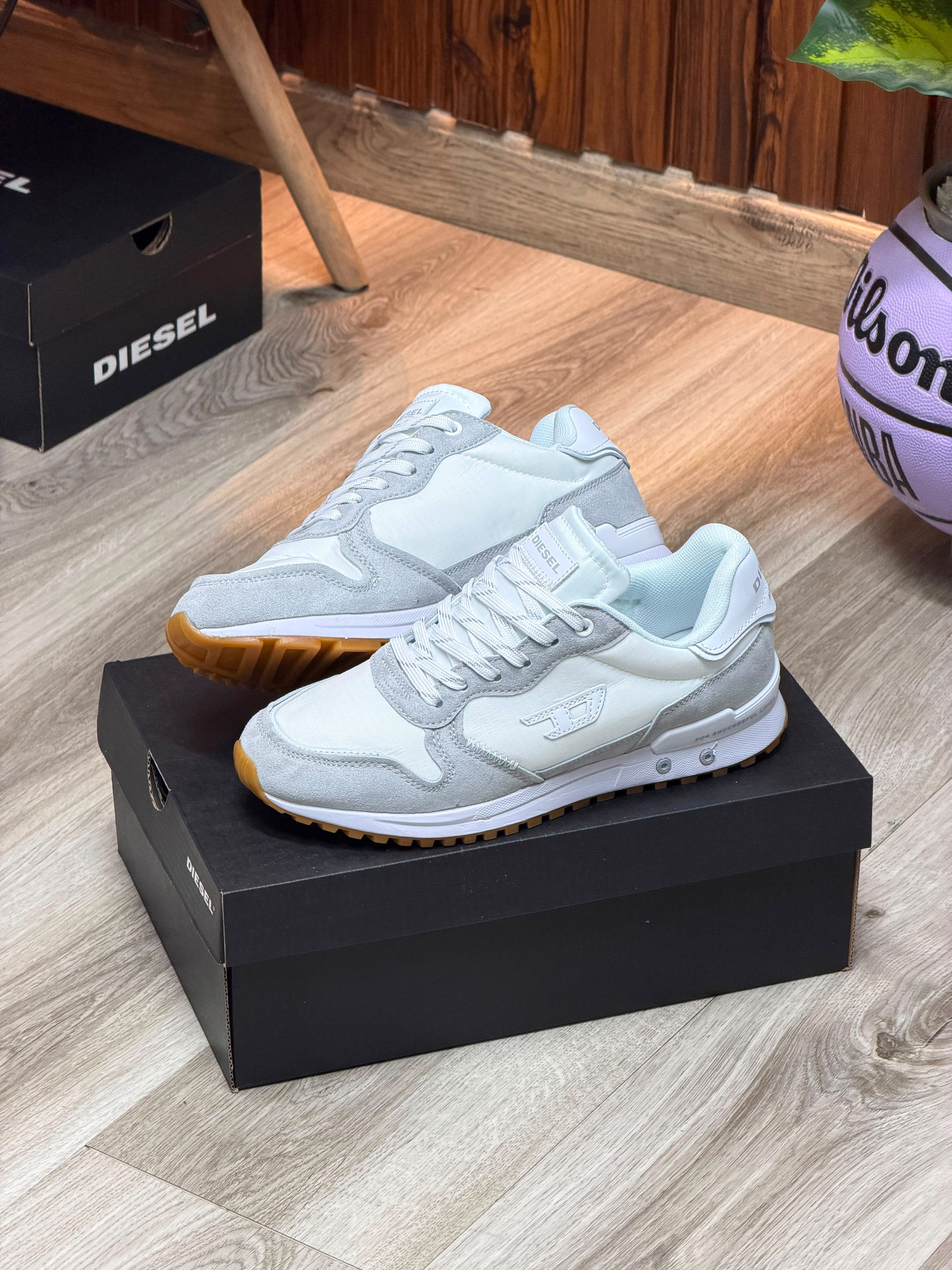 DIESEL TORNILLO BLANCO H
